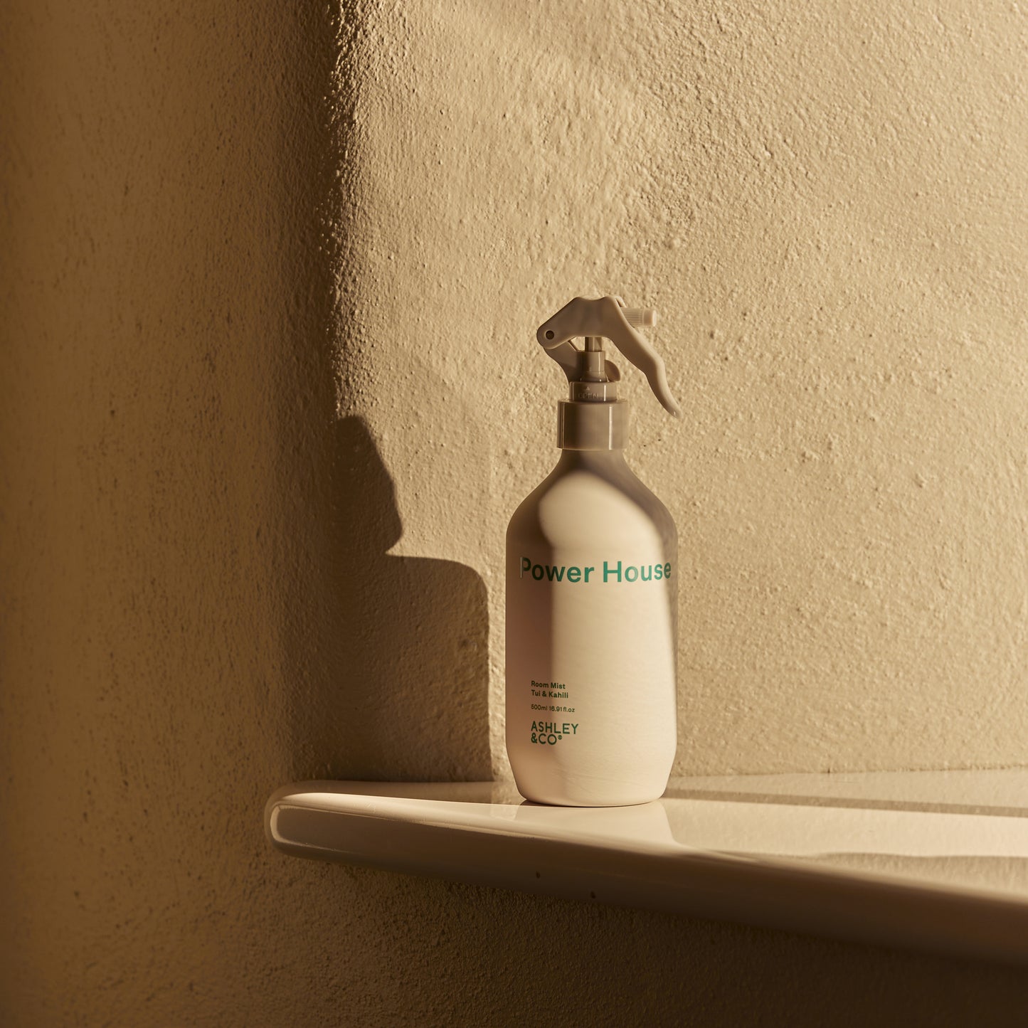 Ashley & Co Power House 500ml Tui & Kahili Room Mist Room Mist