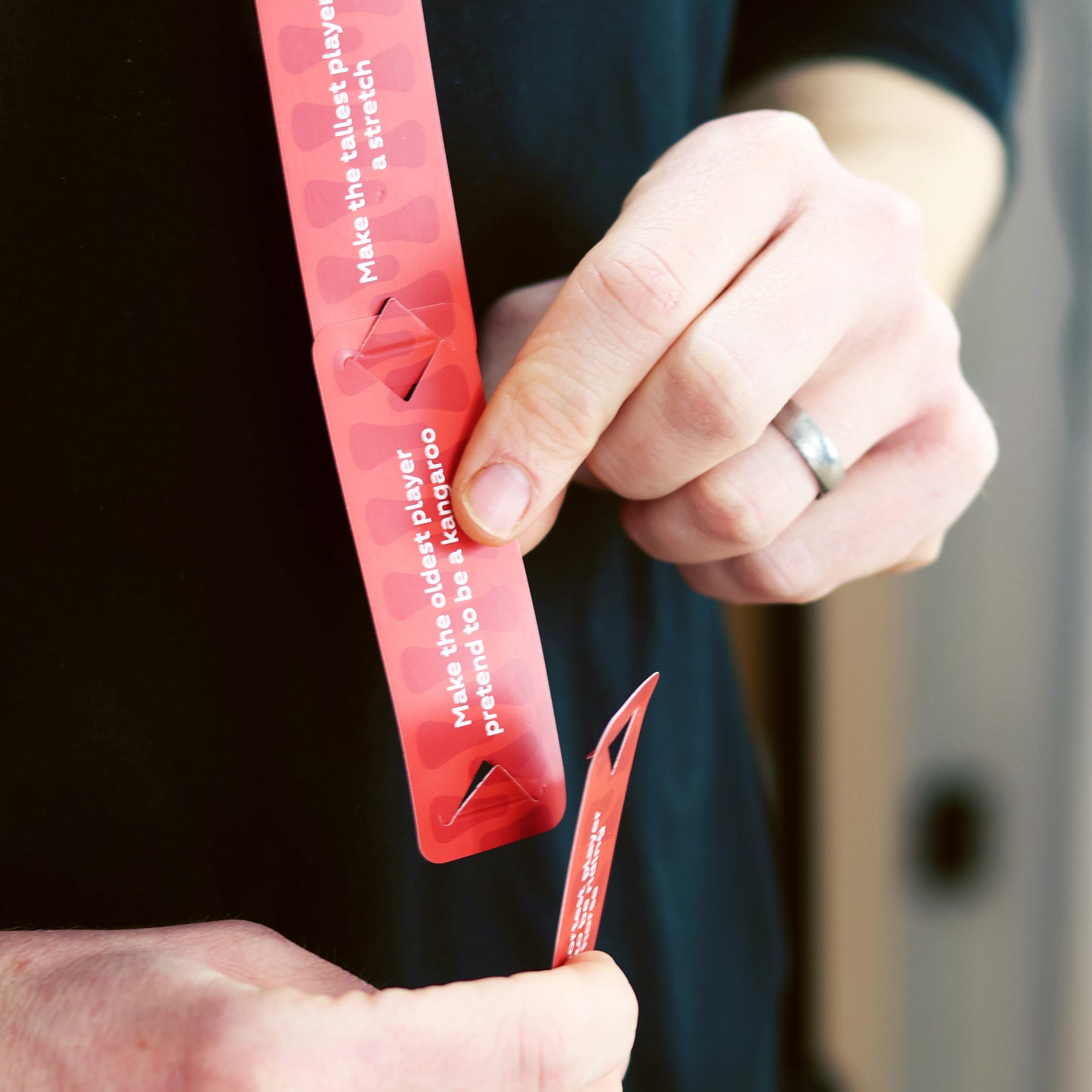 Pikkii Party Game Zip It