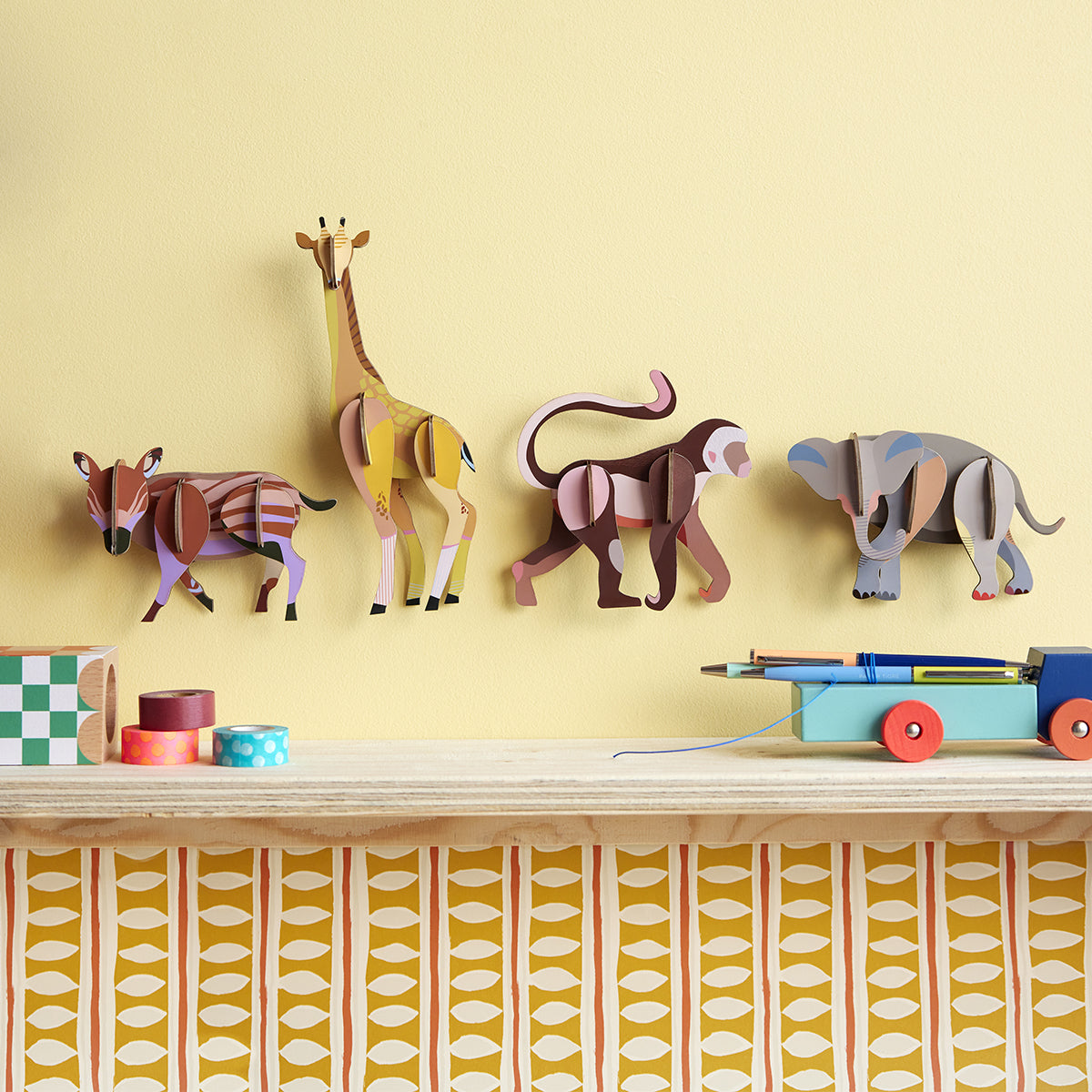 Studio Roof Wall Art Jungle Animals (B7) Giraffe