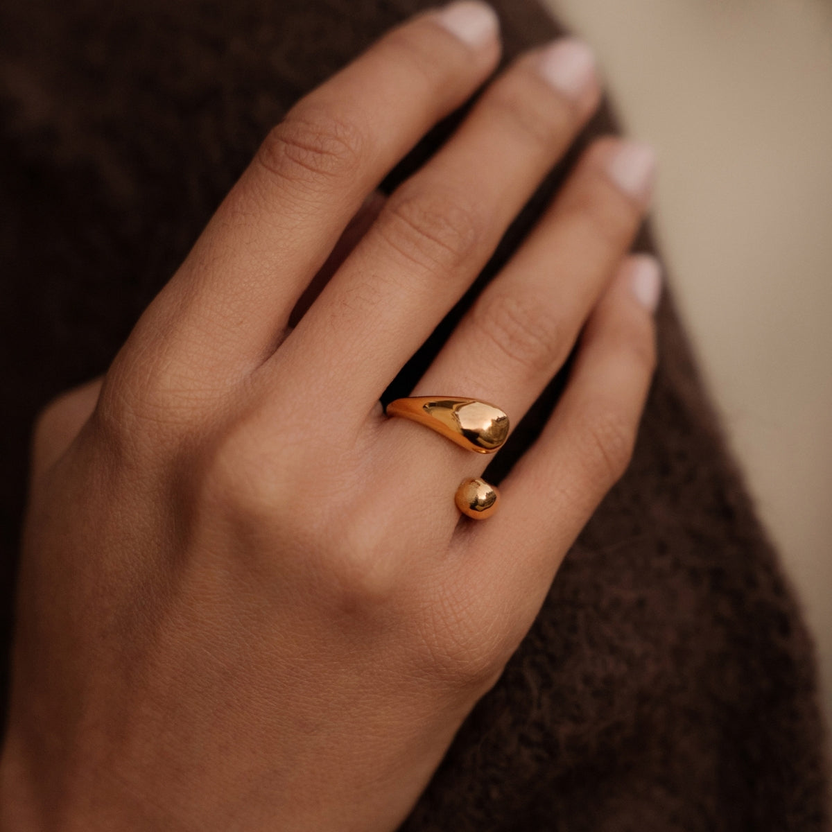 AEC Paris Ring Irene Gold