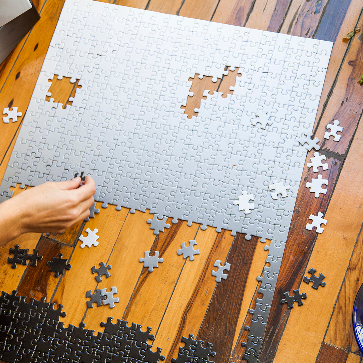 Gradient Puzzle Black White