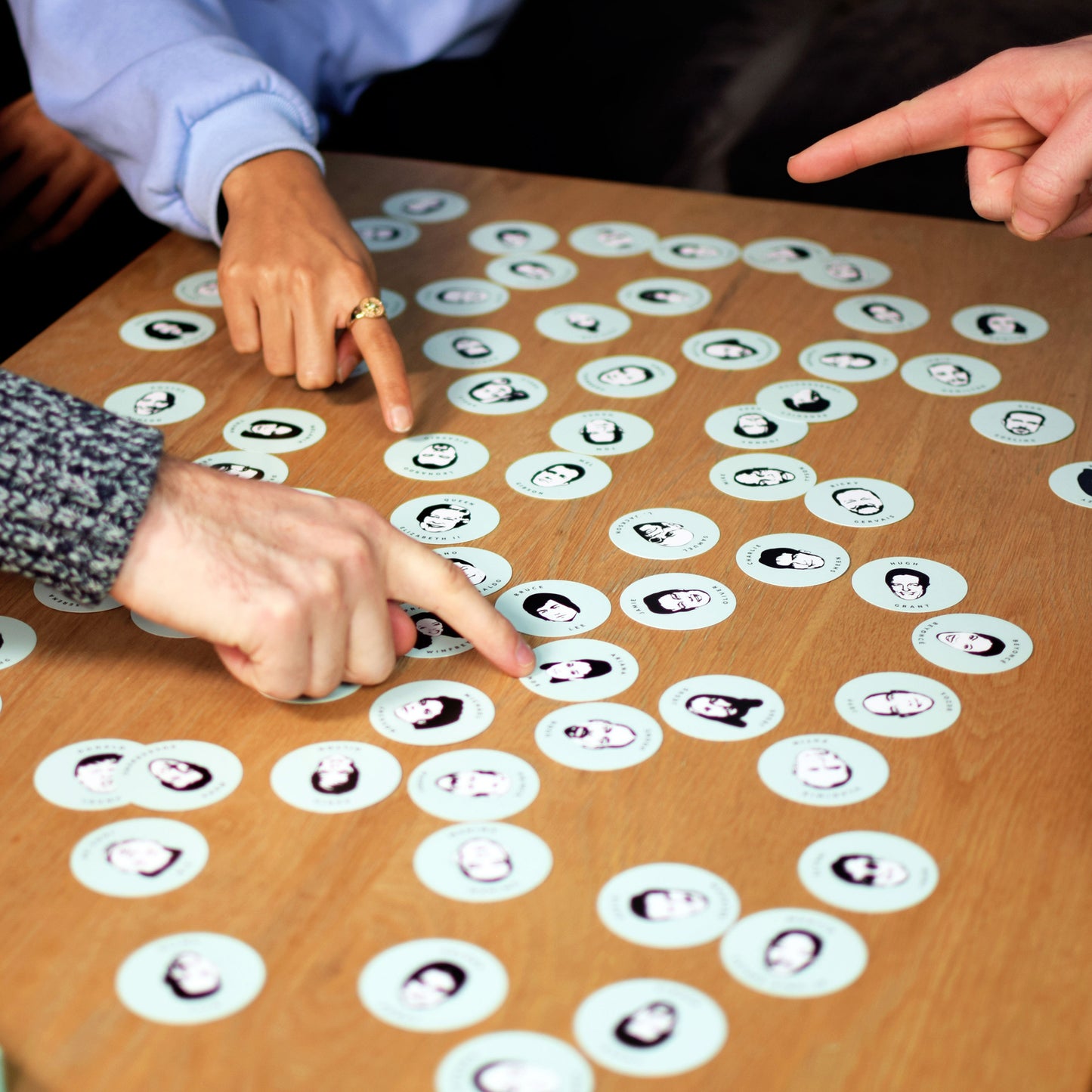 Pikkii Party Game Find The Face