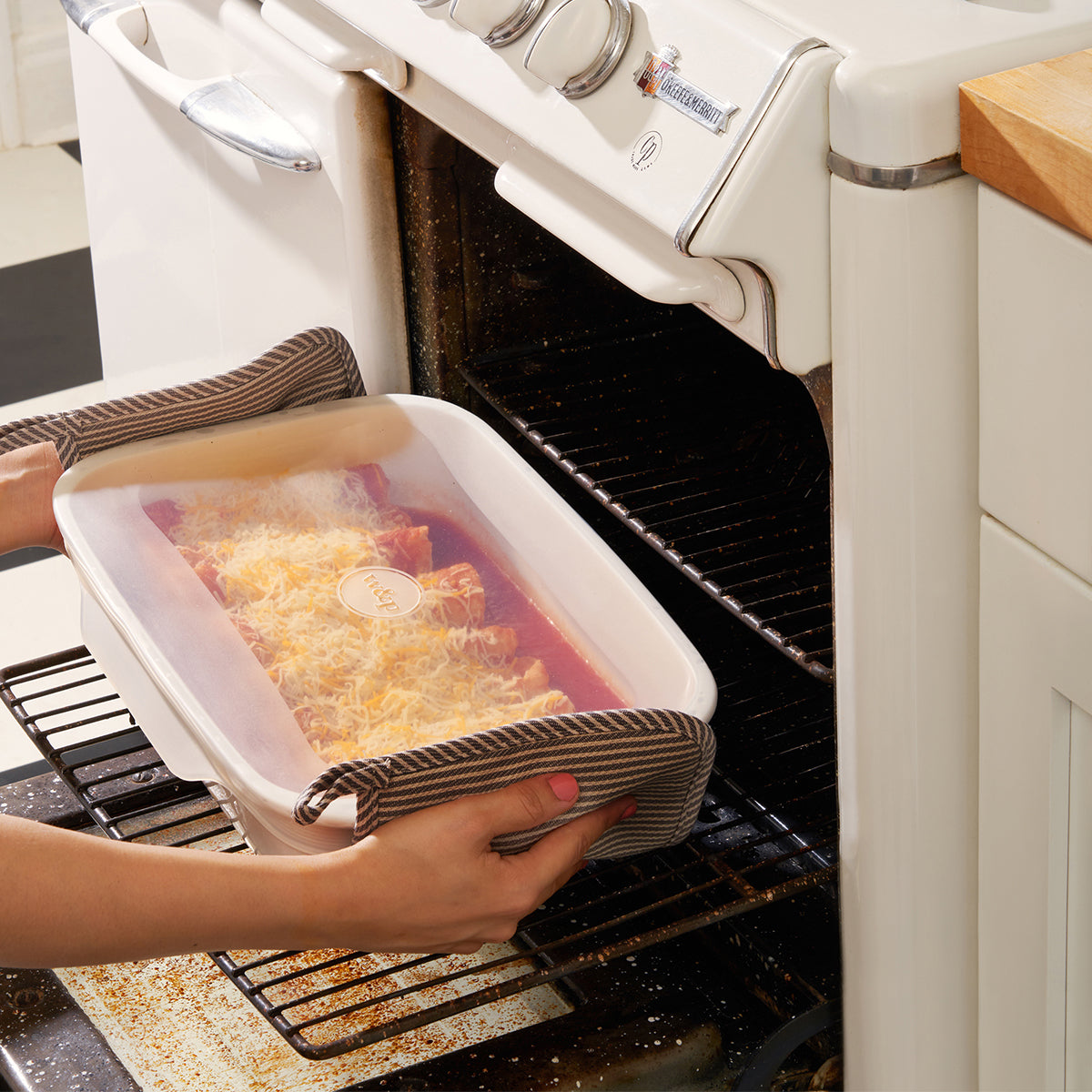 Reusable Stretch Lid Casserole