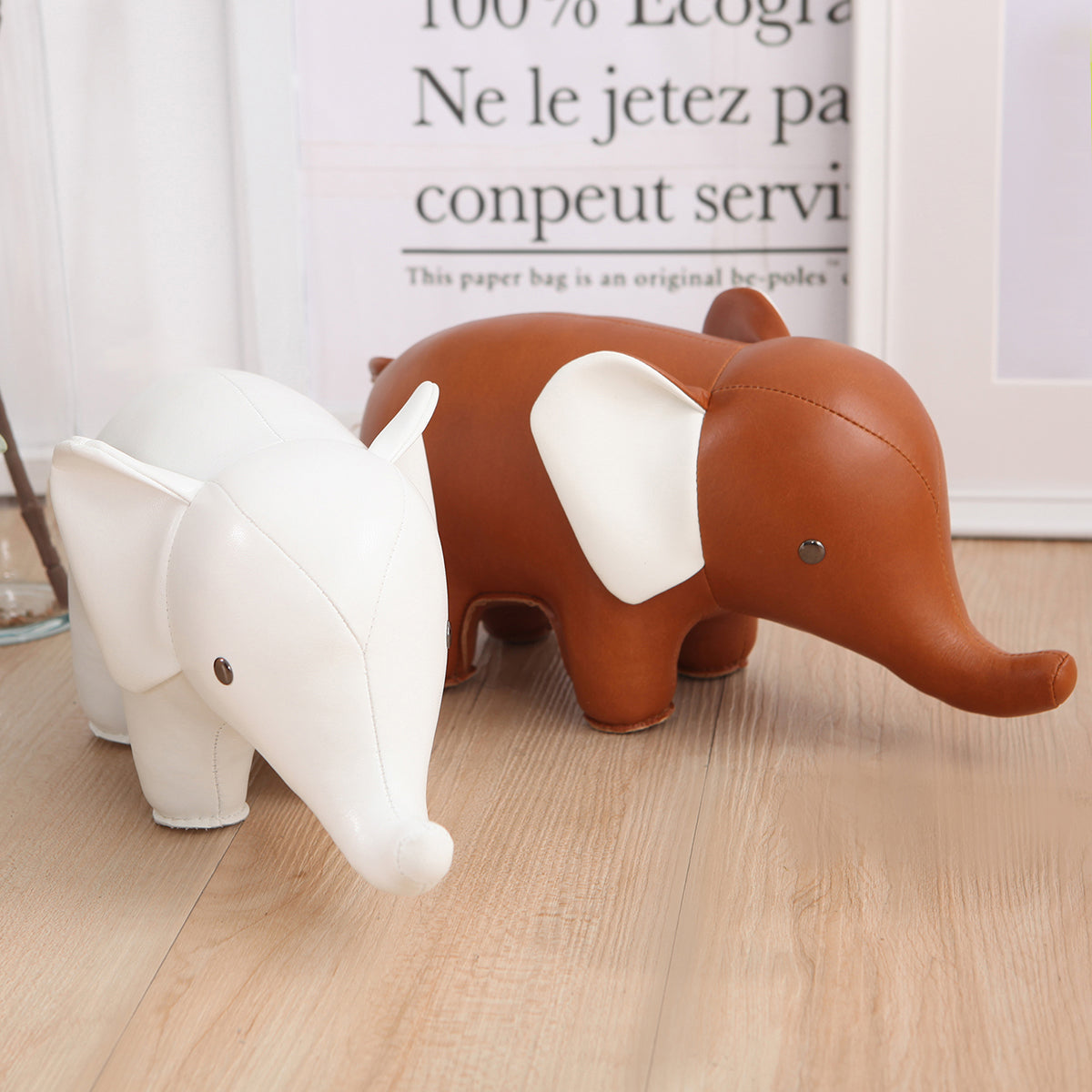 Bookend Classic Elephant Tan