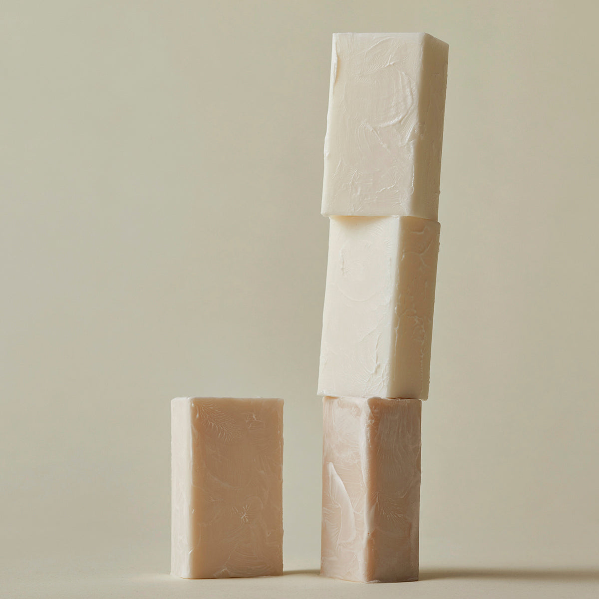Ashley & Co Mini Bar 90g Blossom & Gilt Soap Soap