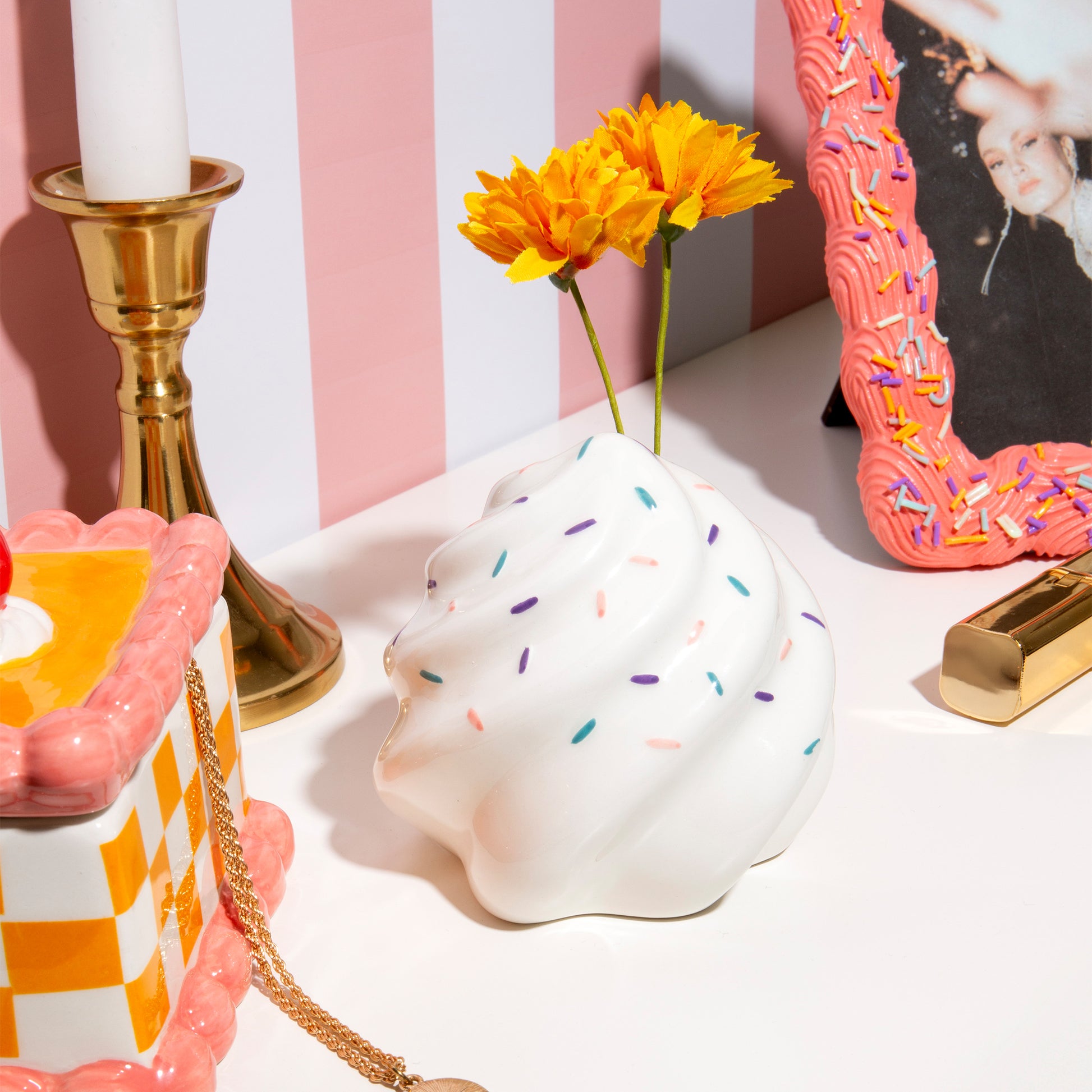 DOIY Sweetie Vase