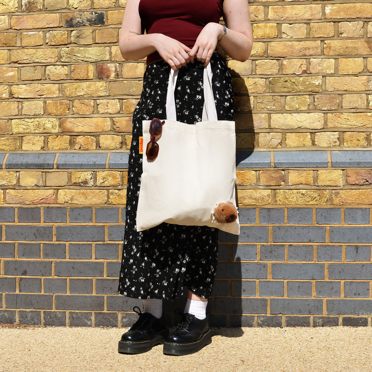 Suck UK Peeky Tote Capybara